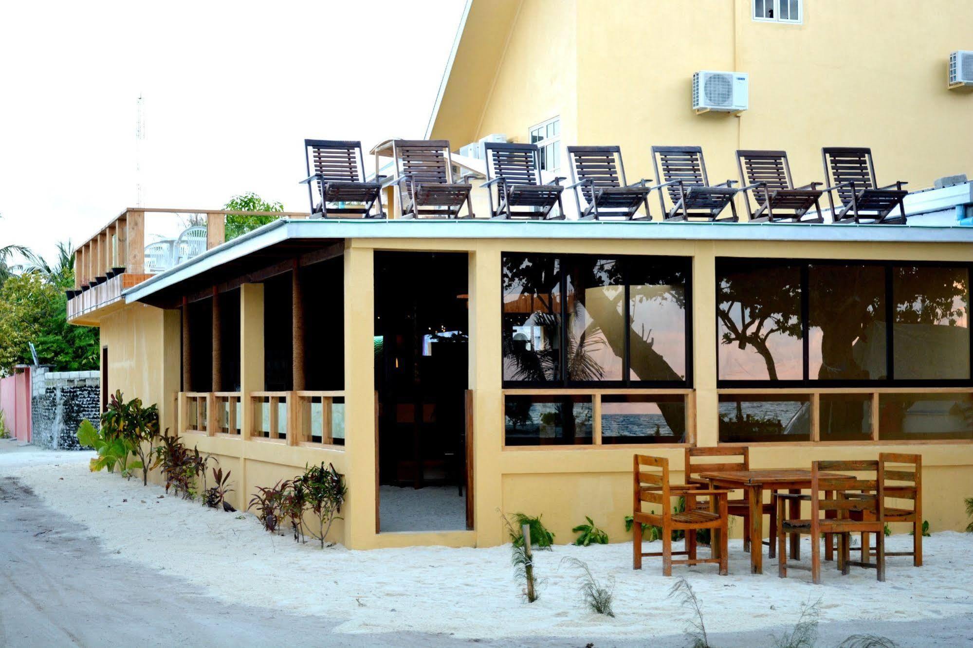 Lily Rest Maldives Ξενοδοχείο Maafushi Εξωτερικό φωτογραφία